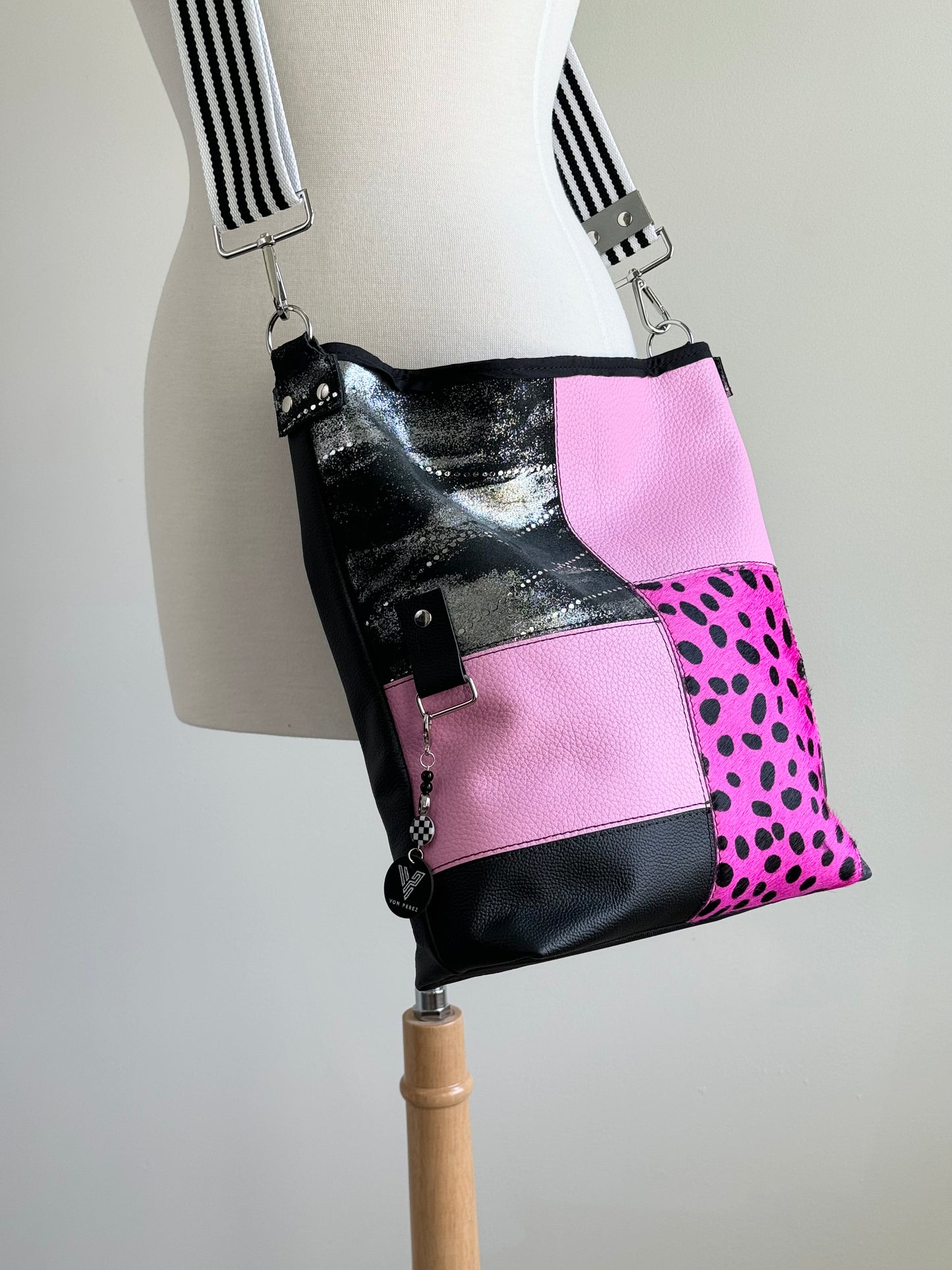 25% OFF Pink & Black Leather Patchwork Hobo